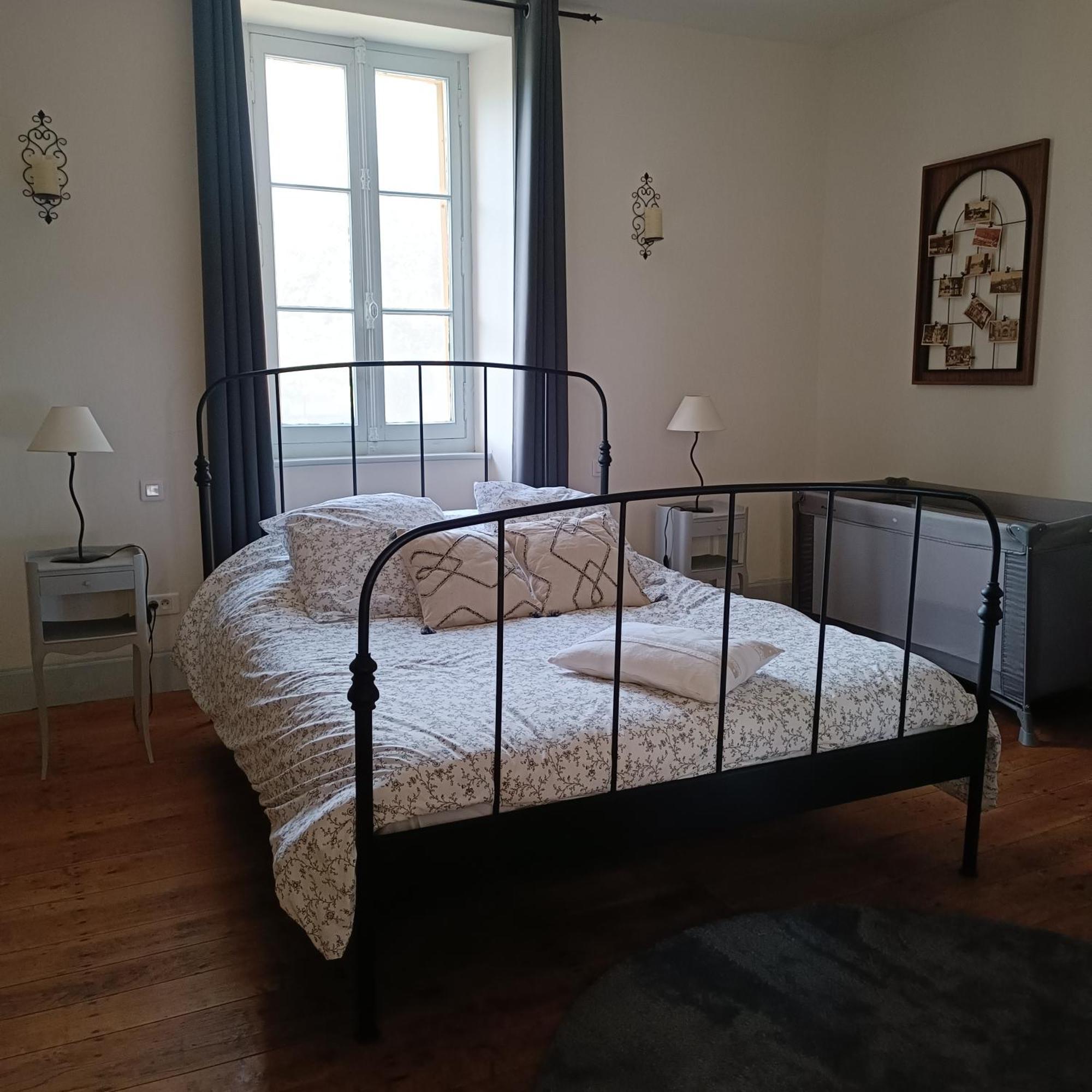 Baladous Bed & Breakfast Montgaillard-de-Salies Room photo
